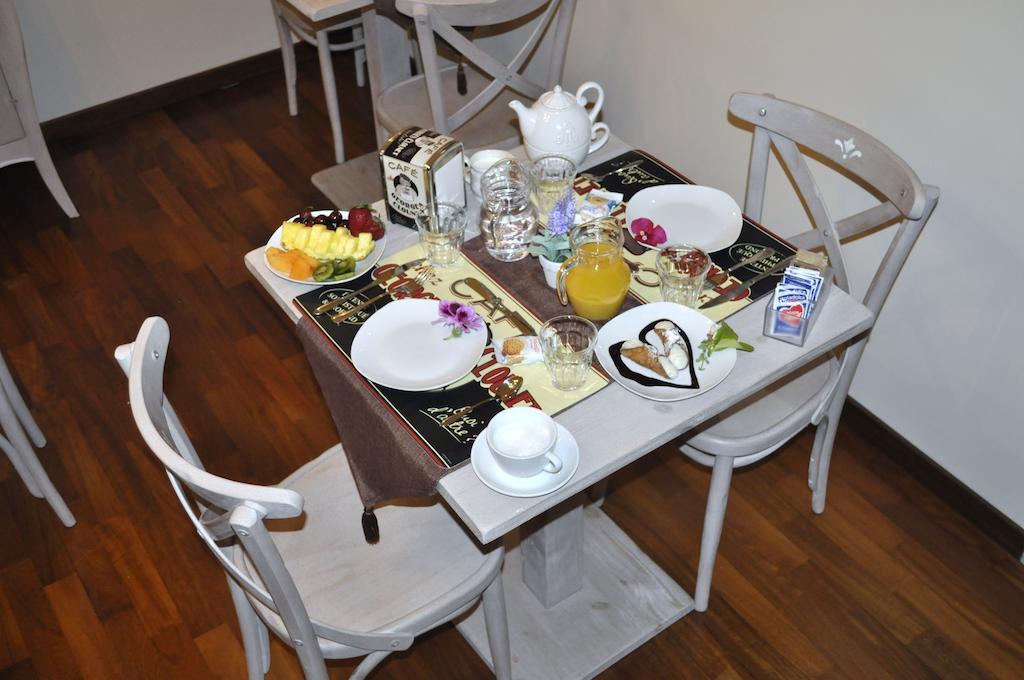 Stupor Mundi Bed And Breakfast Palermo Buitenkant foto