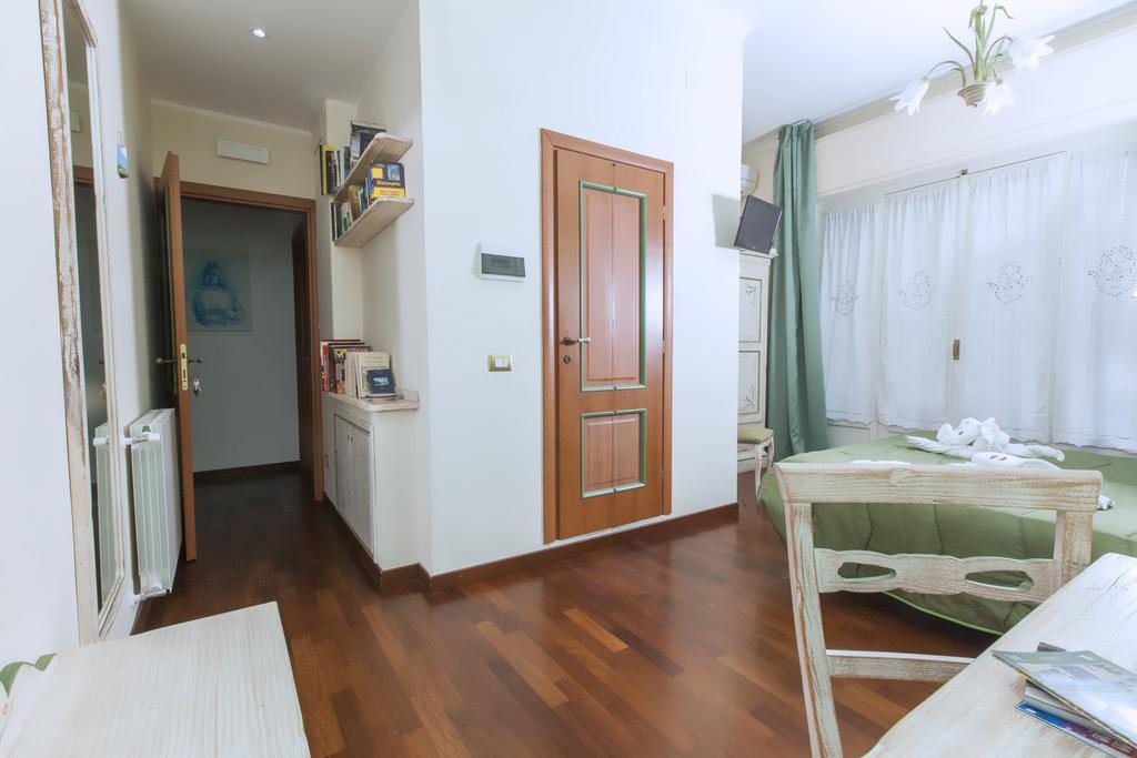Stupor Mundi Bed And Breakfast Palermo Buitenkant foto
